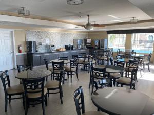 Galveston Beach Hotel (5)